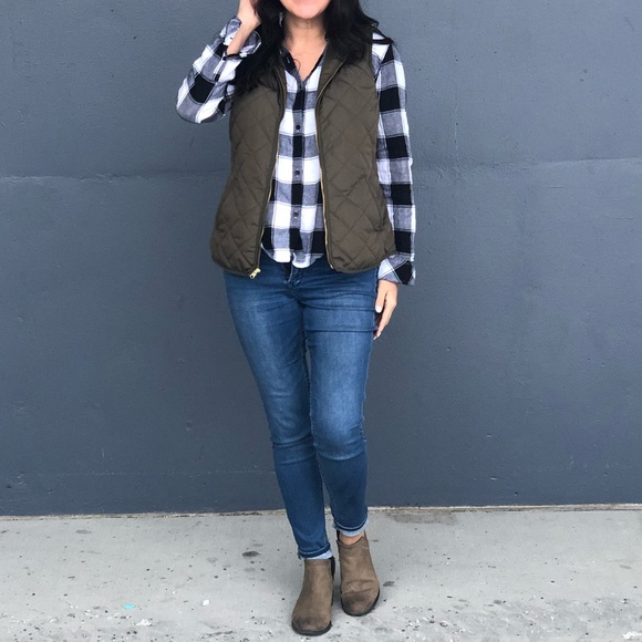 Meet your Posher, Lesli - Picture 2 of 4